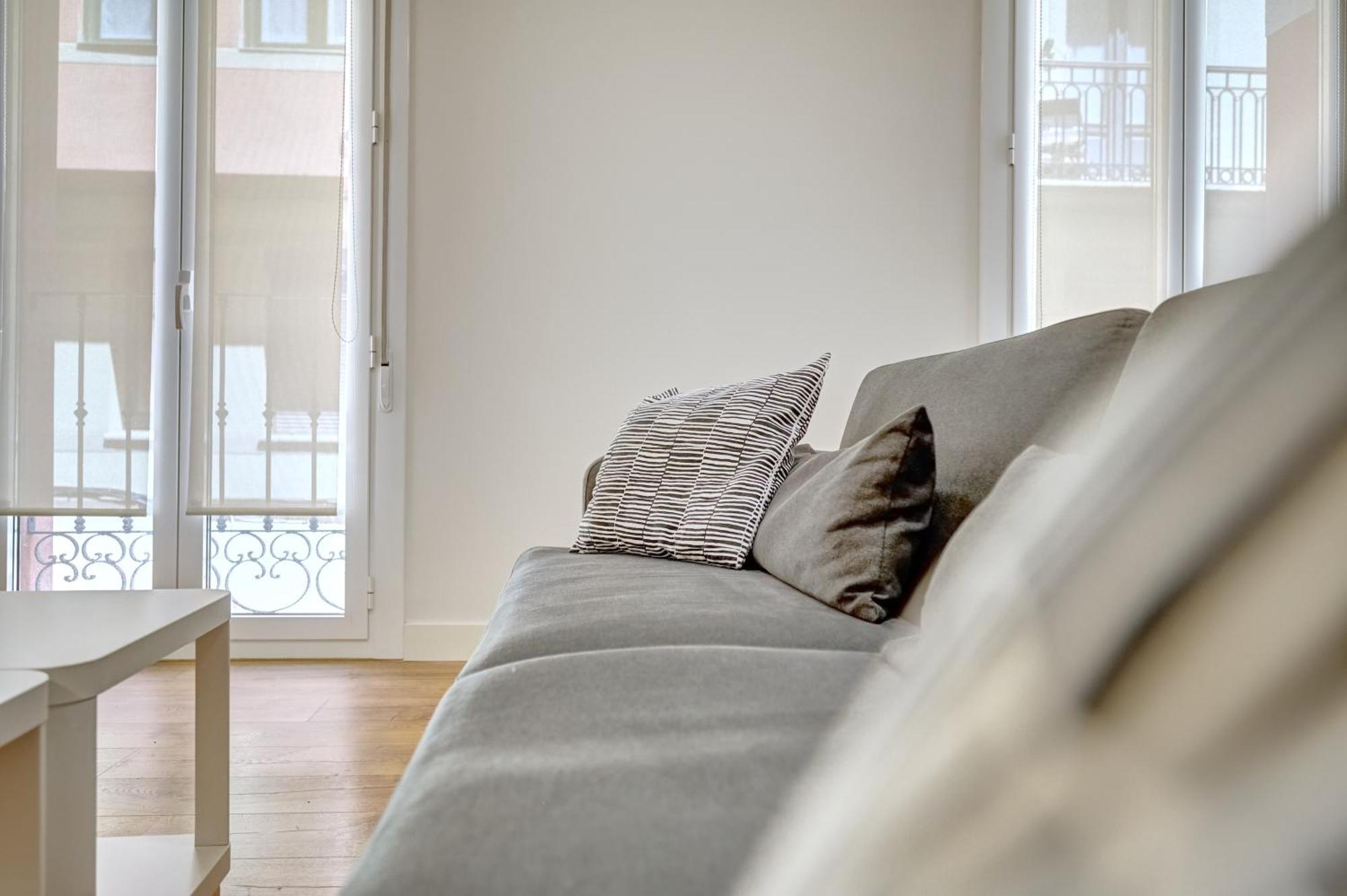 Apartamento Espolon By Clabao Logrono Bagian luar foto