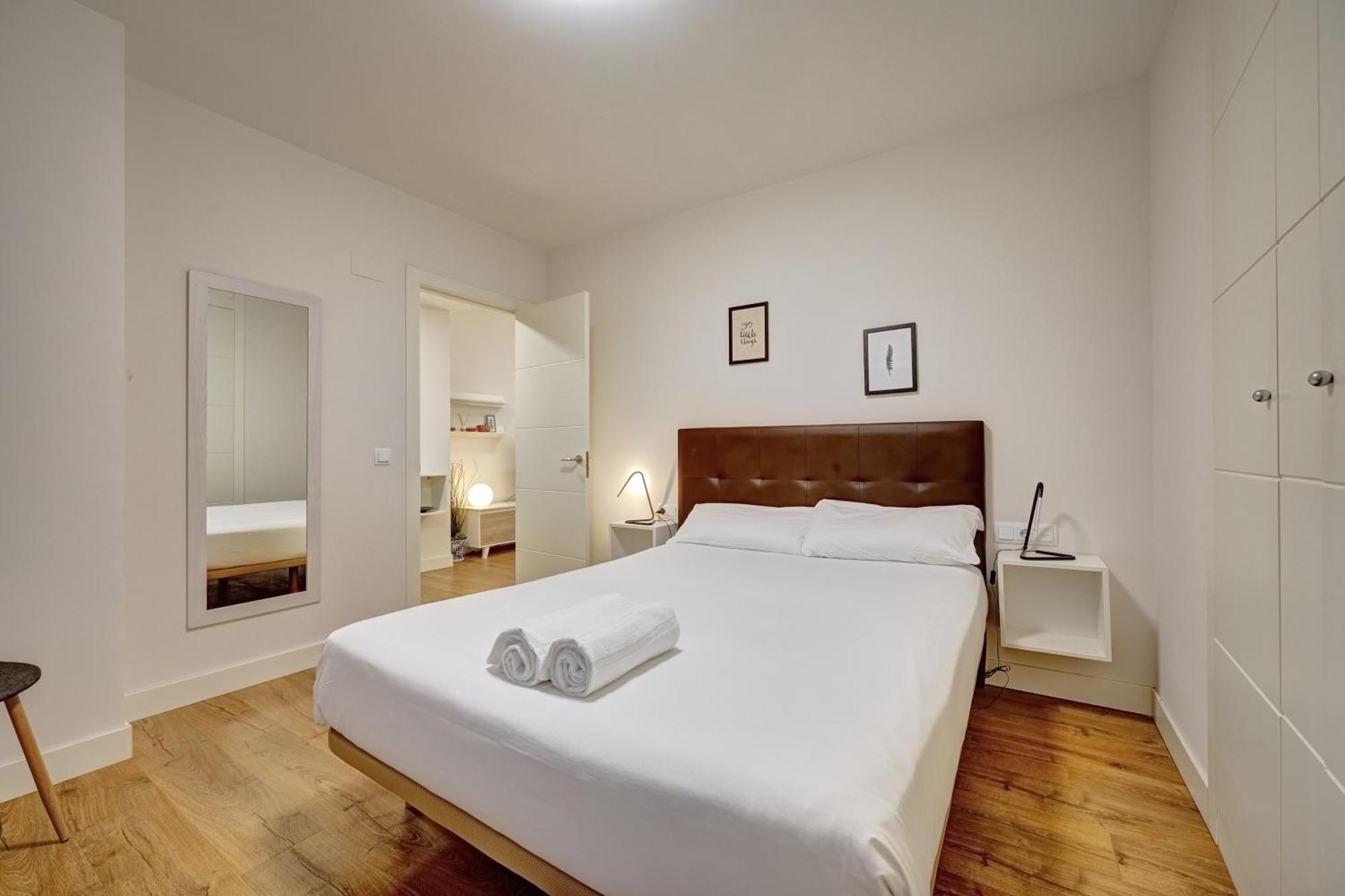 Apartamento Espolon By Clabao Logrono Bagian luar foto