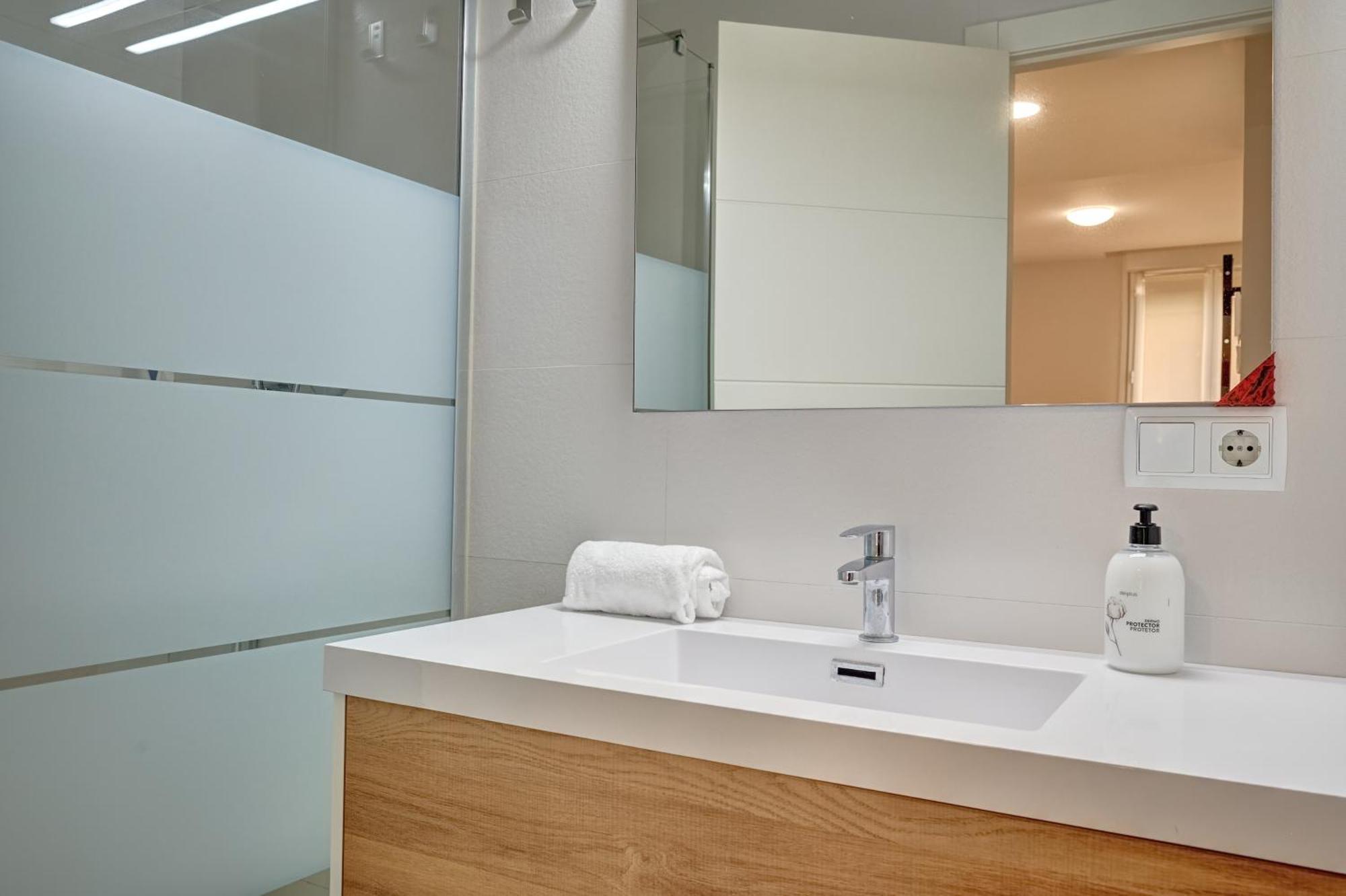 Apartamento Espolon By Clabao Logrono Bagian luar foto